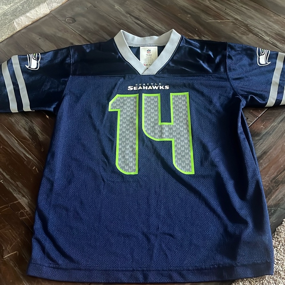 Boys Metcalf Seahawks Jersey size L 12/14
